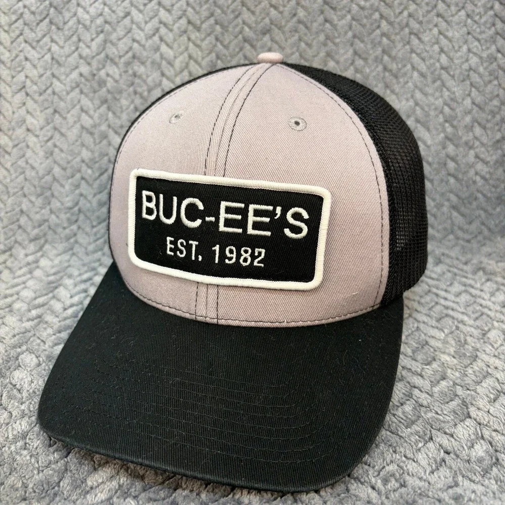 Buc-ee's Est 1982 Trucker Hat Grey Black Mesh Snapback Cap 7023